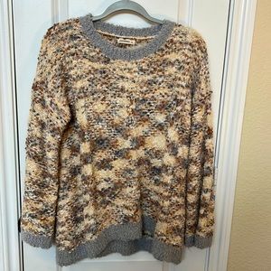 Knobby, shaggy sweater with slight bell sleeves. Neutral: cream, light grey, tan